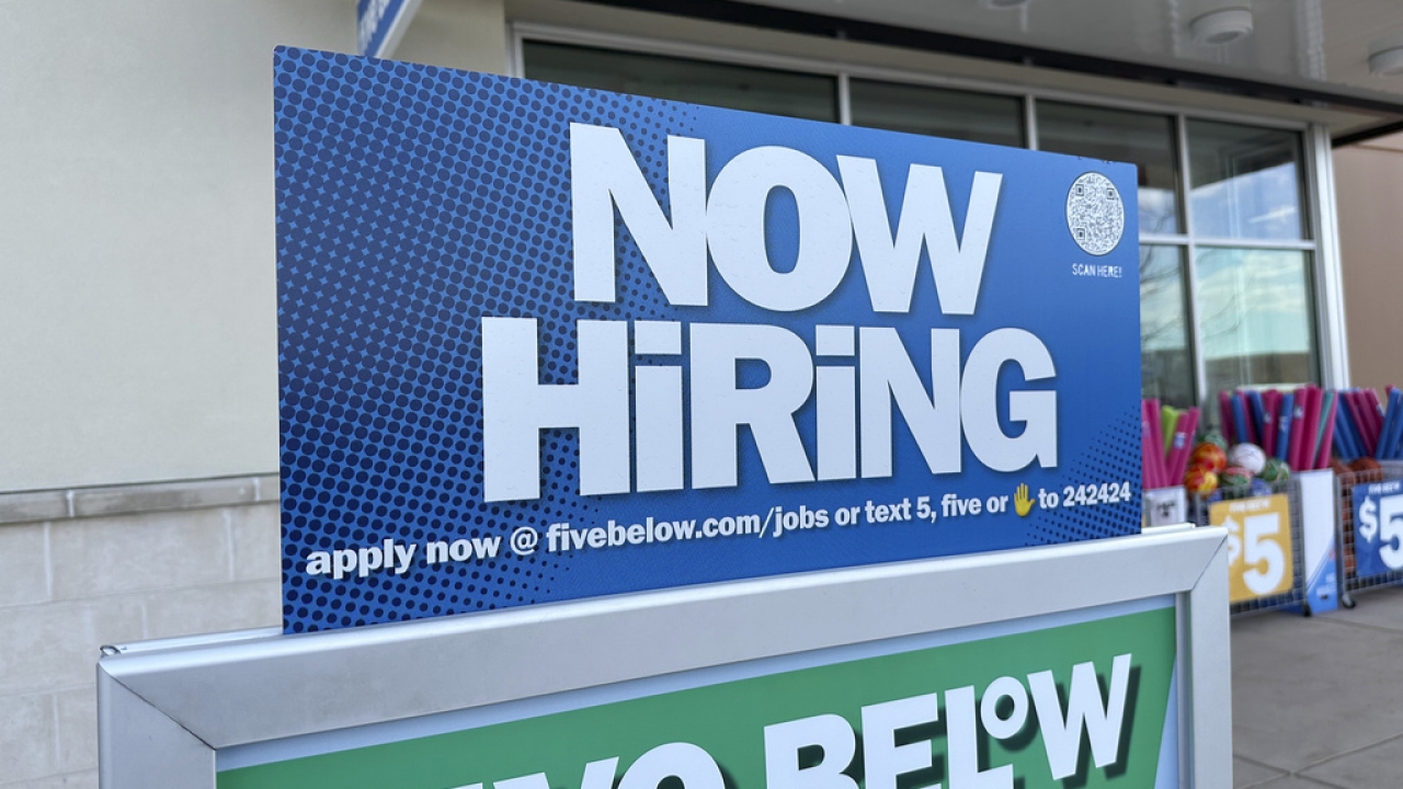 US job market remains strong, wages outpacing inflation, data shows