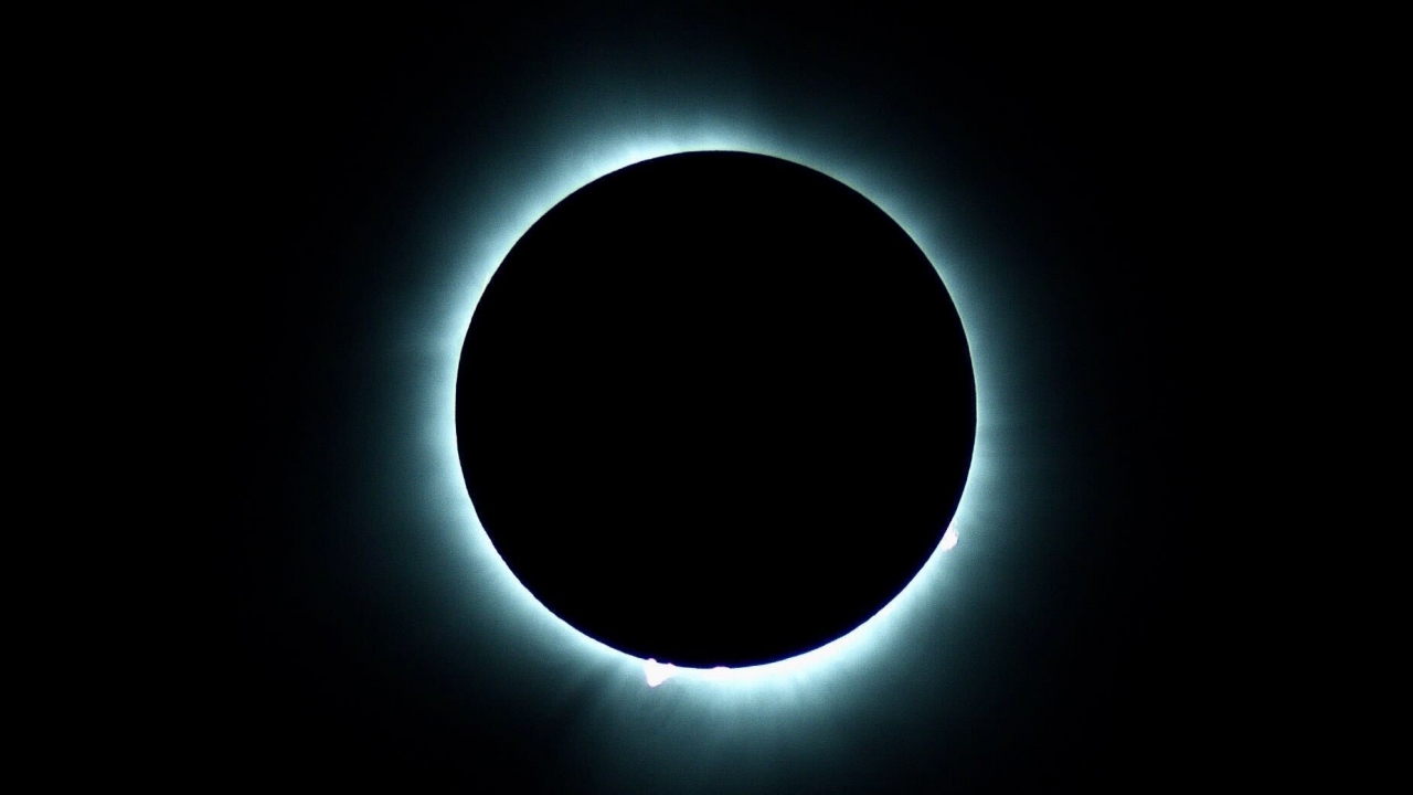 Total solar eclipse takes its final bow over the US
