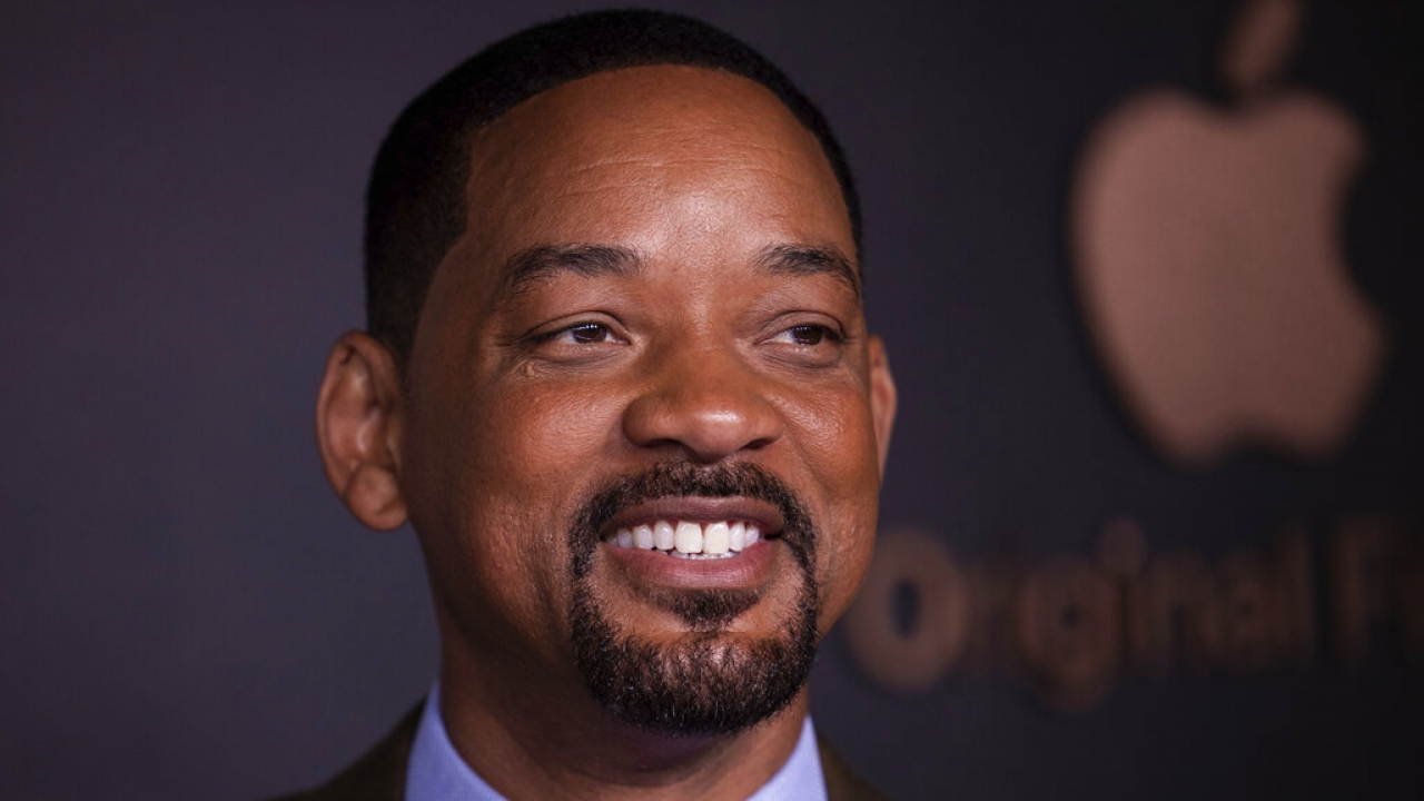 Will Smith makes surprise cameo at Coachella, performs 'Men in Black'