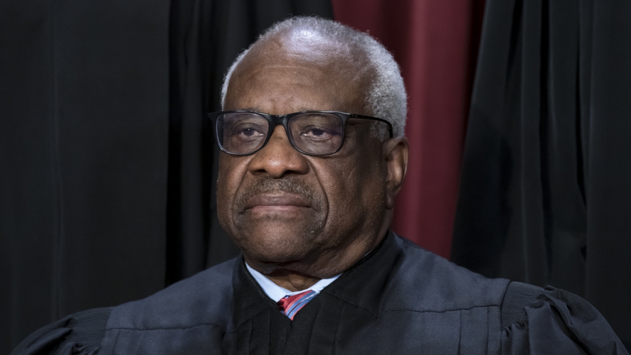 Justice Thomas returns to Supreme Court after 1-day absence