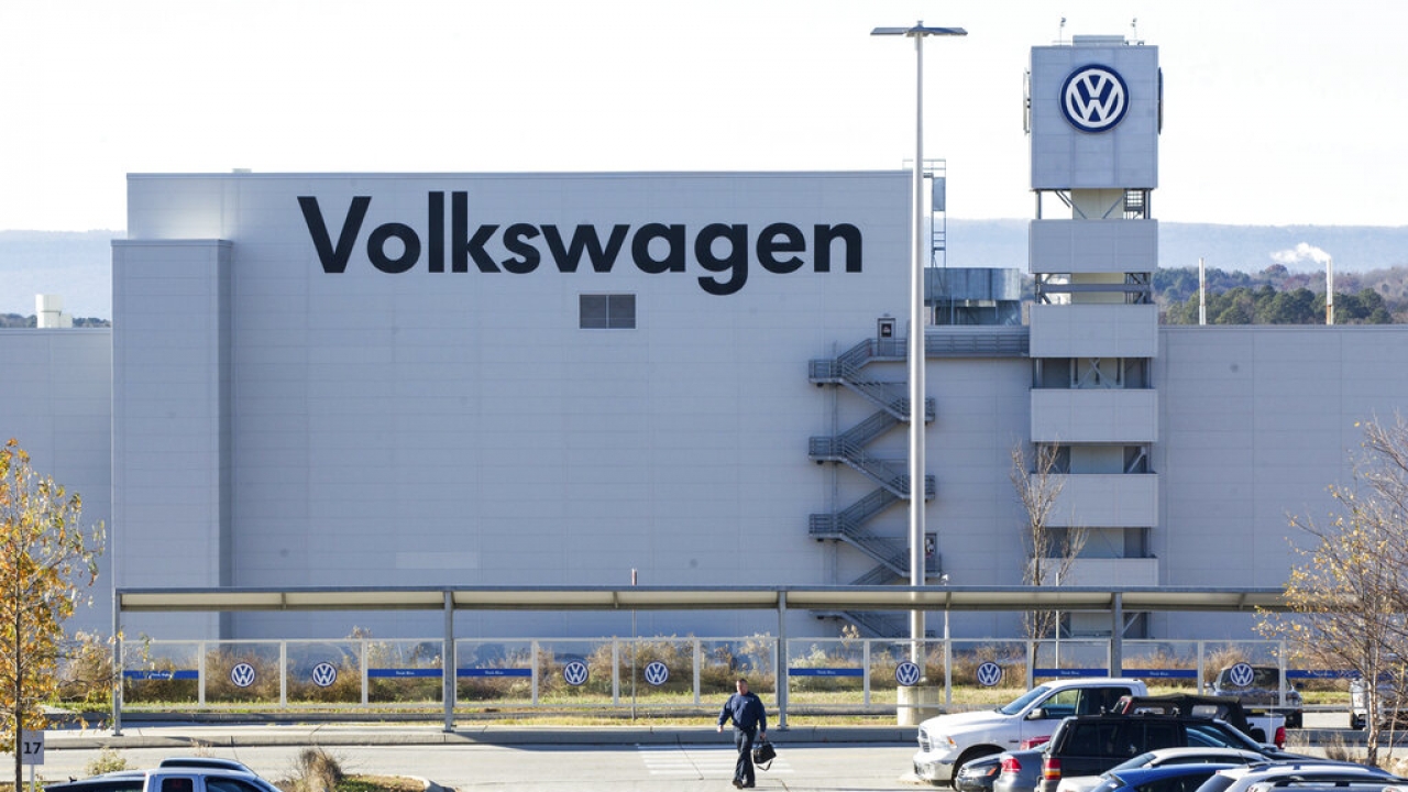 Volkswagen union vote leads effort to test UAW's power