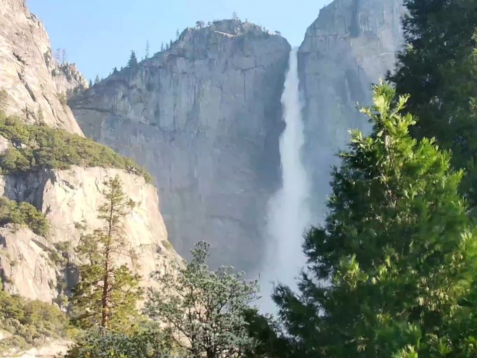 Yosemite closes some campgrounds amid flood risk