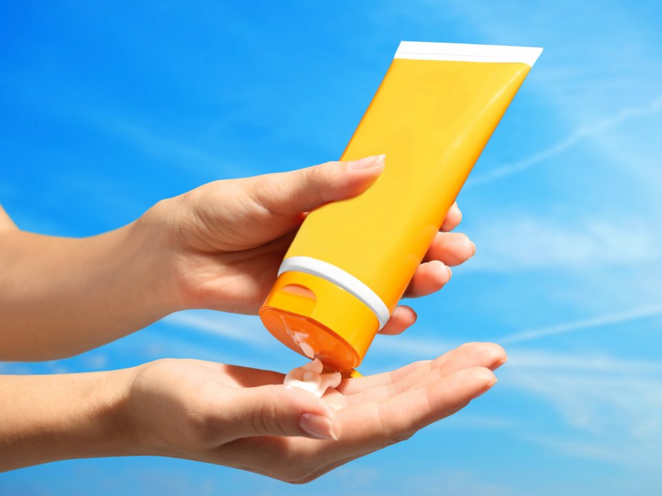 Tips to prevent skin damage in the sun this summer