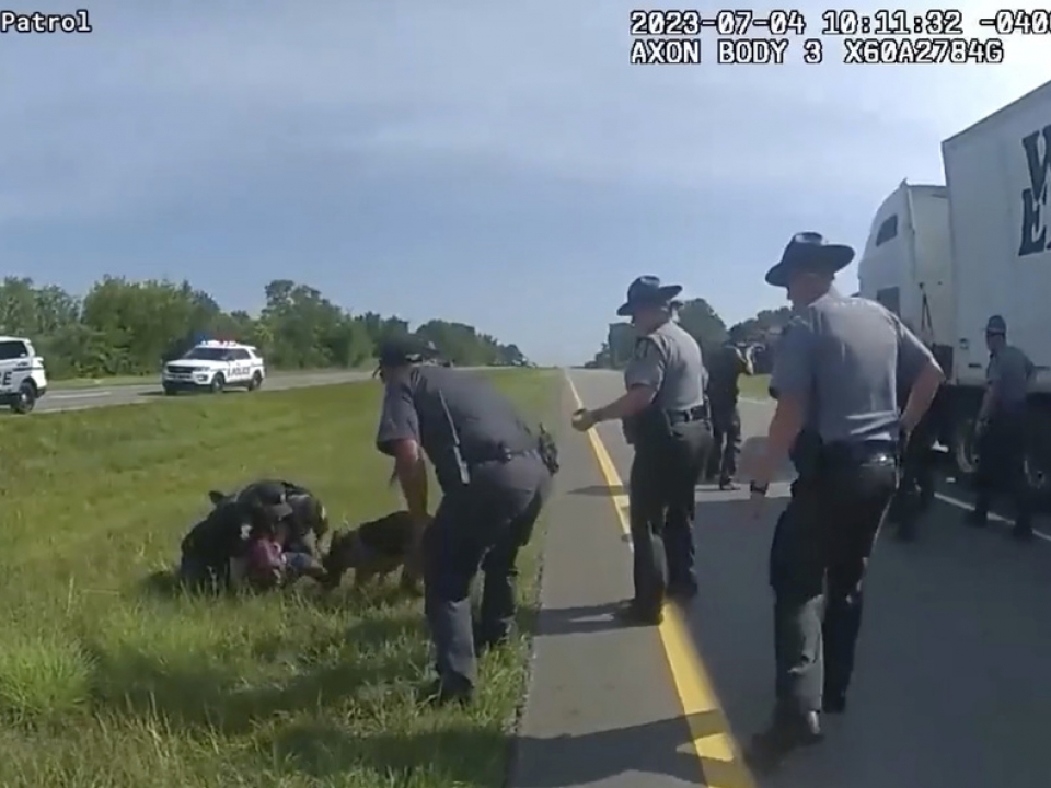 Ohio officer fired after allowing K-9 to attack surrendering suspect