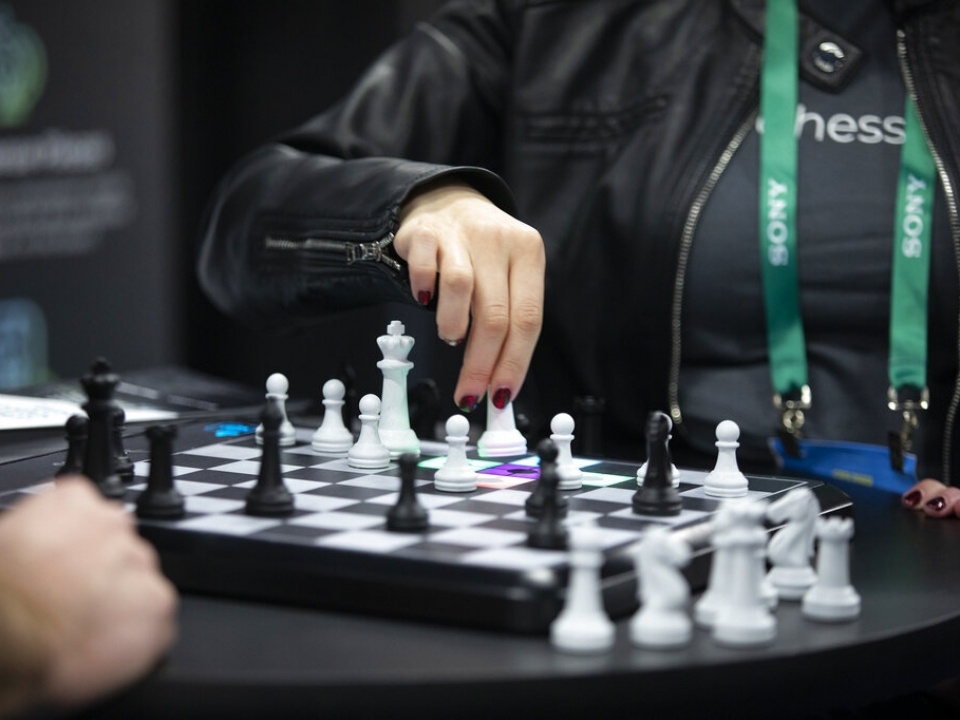 Transgender women banned from women's chess world championships