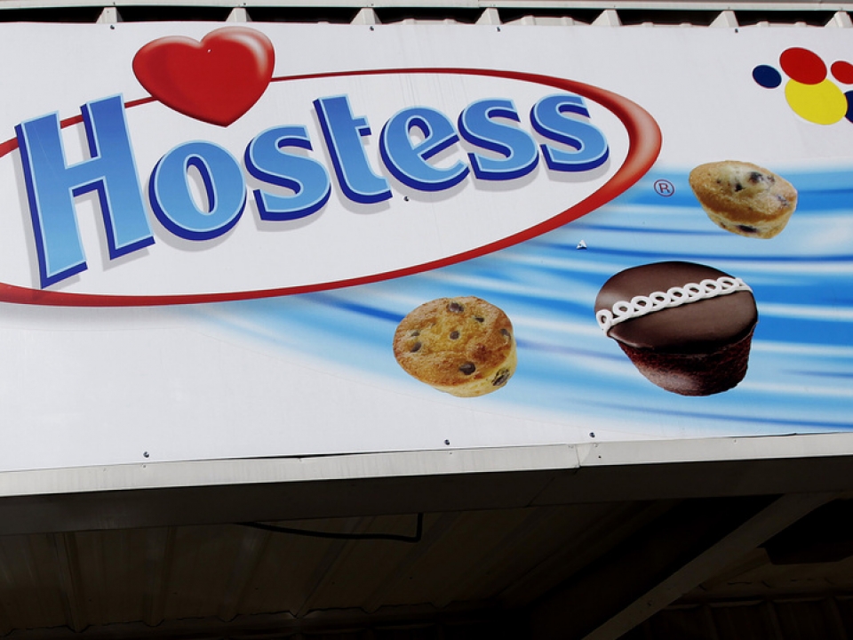 Time for jelly Twinkies: Smucker buys Hostess in $5.6 billion deal