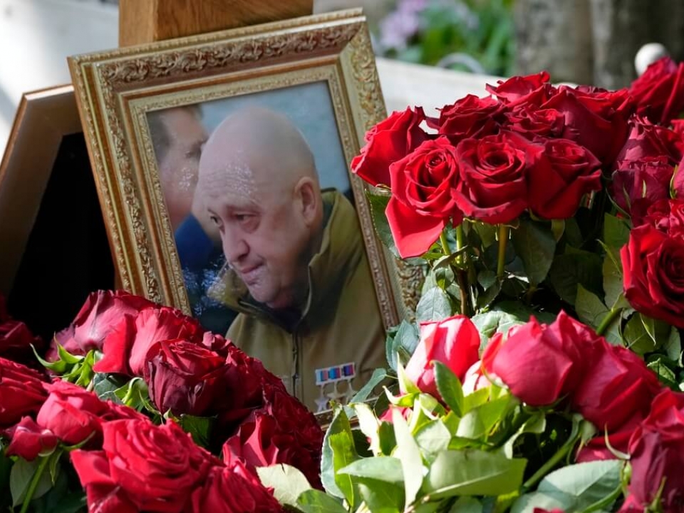 Putin: Grenade fragments in Wagner chief's plane crash victims' bodies
